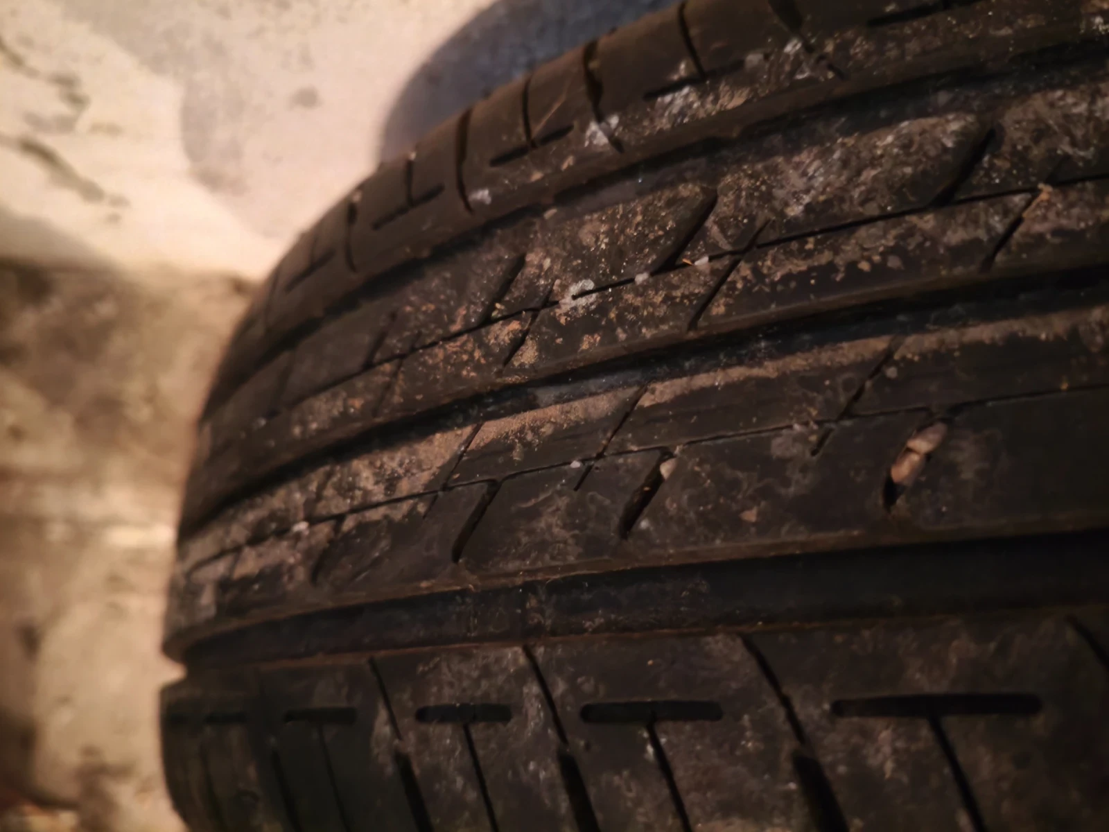 ���� � ������ 165/65R14 | Mobile.bg � ����������� 2