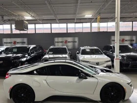 BMW i8 Coupe AWD, снимка 6