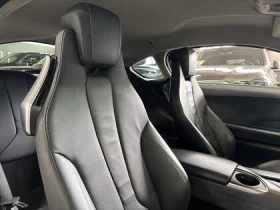 BMW i8 Coupe AWD, снимка 15
