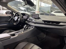BMW i8 Coupe AWD, снимка 13