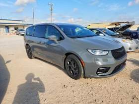 Chrysler Pacifica 3.6l Hybrid Limited, снимка 4