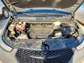 Chrysler Pacifica 3.6l Hybrid Limited, снимка 12