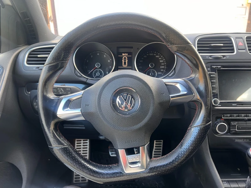 VW Golf, снимка 12 - Автомобили и джипове - 47802567