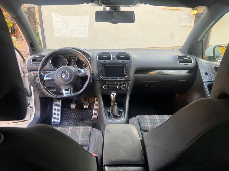 VW Golf, снимка 11 - Автомобили и джипове - 47802567