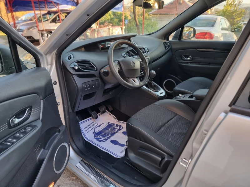 Renault Grand scenic 1.5dci NAVI, снимка 10 - Автомобили и джипове - 47851168