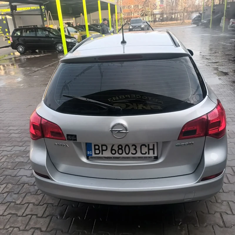 Opel Astra, снимка 6 - Автомобили и джипове - 48932347