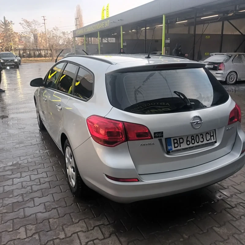 Opel Astra, снимка 5 - Автомобили и джипове - 48932347