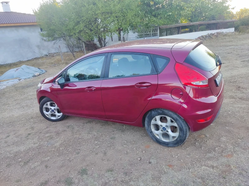 Ford Fiesta, снимка 2 - Автомобили и джипове - 52717786