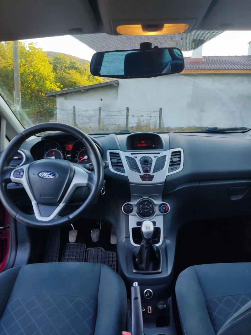 Ford Fiesta, снимка 7 - Автомобили и джипове - 52717786