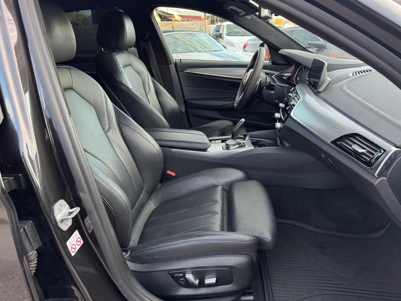BMW 550 D-M PERFORMANCE-HARMAN KARDON-MEMORY-ПОДГРЕВ-ТОП, снимка 16 - Автомобили и джипове - 52405360