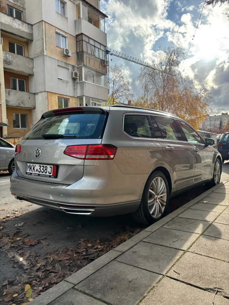 VW Passat 2.0 TDI Distronic/Park Assist/Massage, снимка 5 - Автомобили и джипове - 52514256