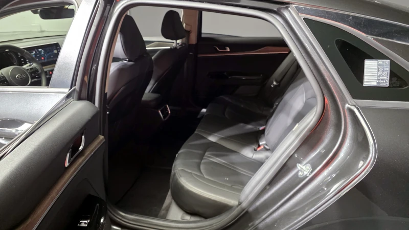 Kia K5 2.0 NOBLESSE, снимка 10 - Автомобили и джипове - 52559503