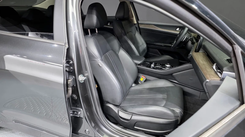 Kia K5 2.0 NOBLESSE, снимка 11 - Автомобили и джипове - 52559503