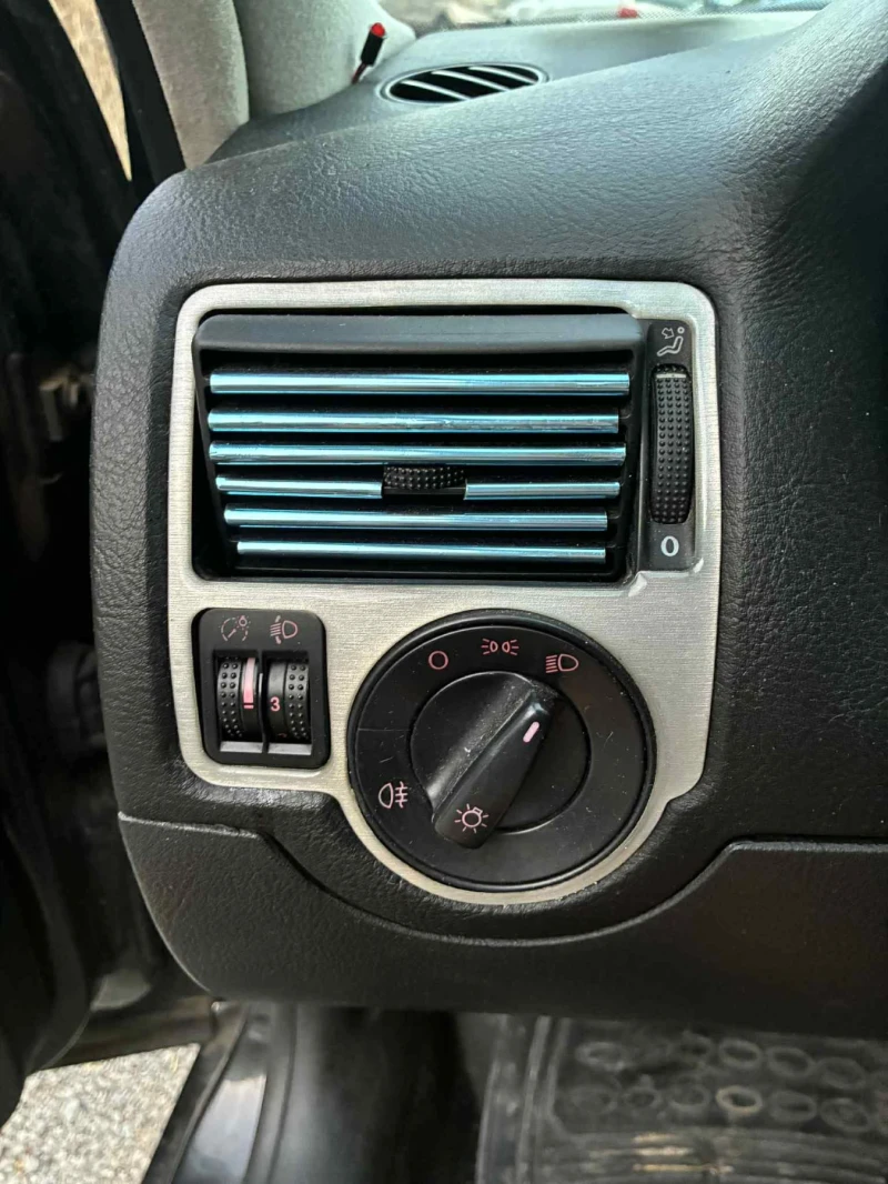 VW Golf, снимка 7 - Автомобили и джипове - 52569667