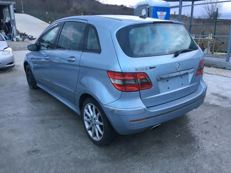 Mercedes-Benz B 200 CDI 2 броя, снимка 10 - Автомобили и джипове - 24728796