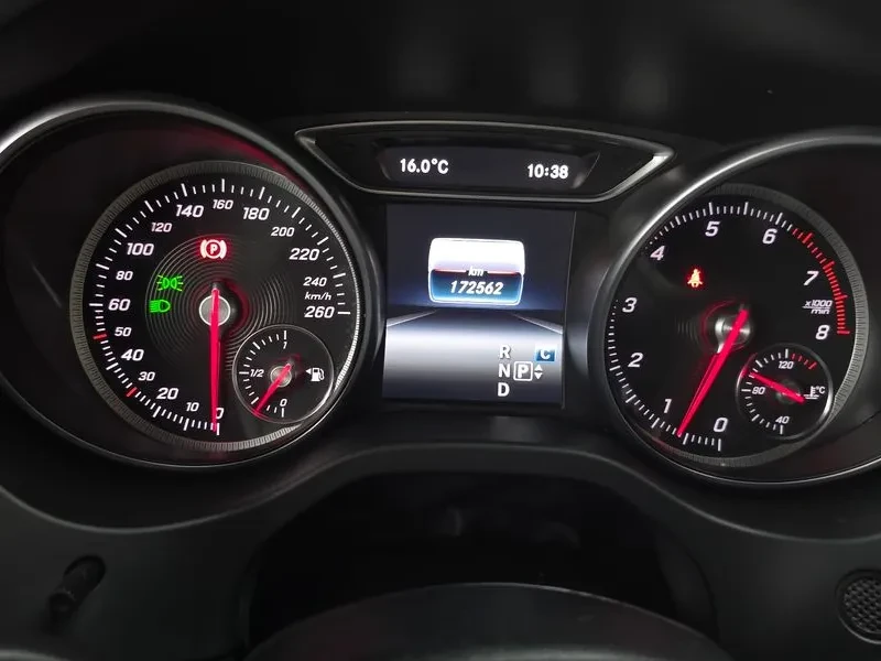 Mercedes-Benz CLA  - изображение 8