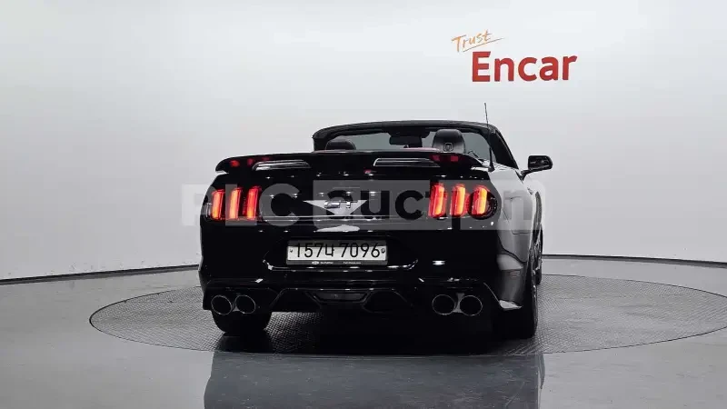 Ford Mustang 5.0* SHELBY PACK* ОБДУХ* ПОДГРЕВ* SHAKER AUDIO* , снимка 4 - Автомобили и джипове - 54081102