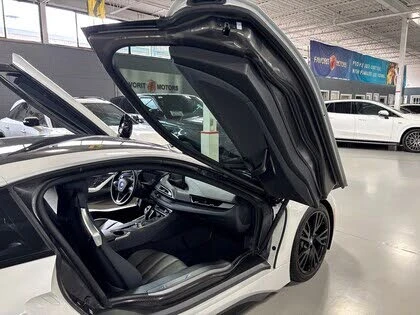 BMW i8 Coupe AWD | Mobile.bg � ����������� 8
