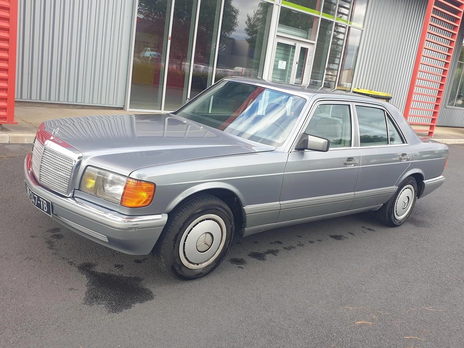 Mercedes-Benz 126 Mercedes W 126 SE 300 / 1988 - изображение 2