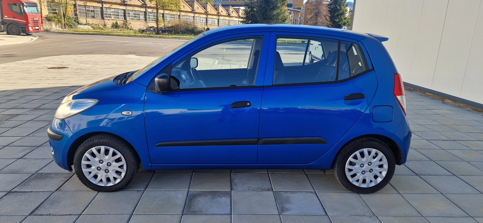 Hyundai I10 1.1i - изображение 2