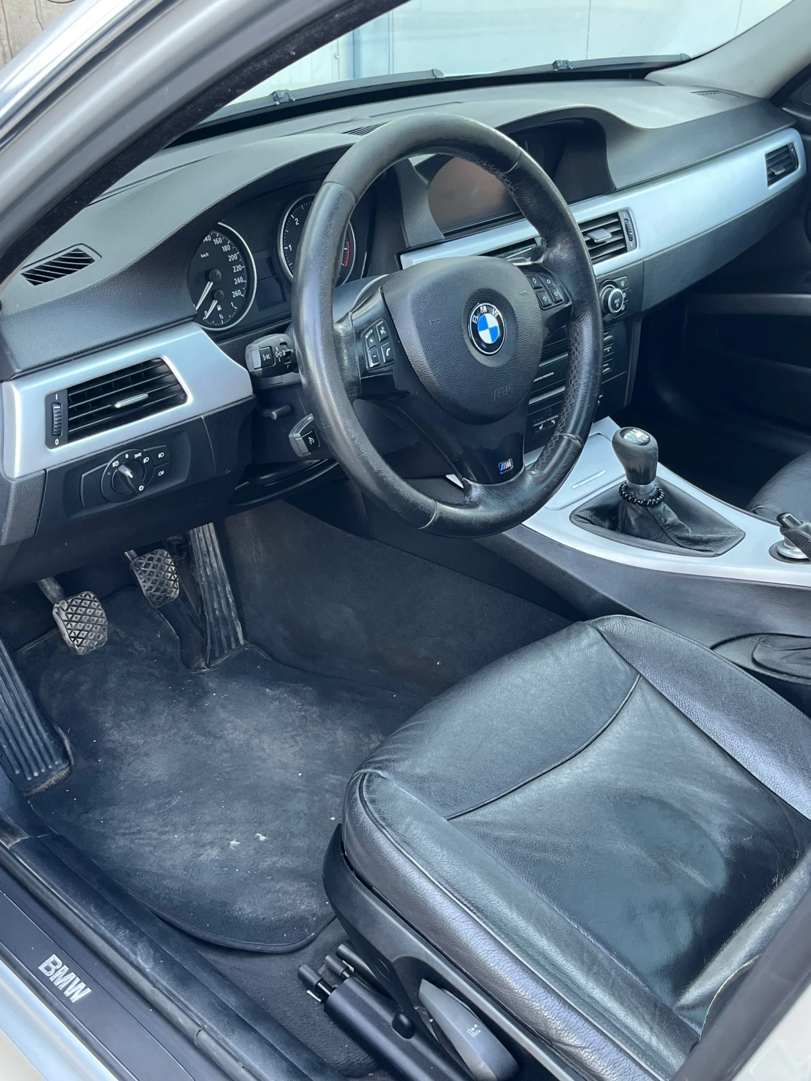 BMW 325 E90, 3.0D, KeylessGo, BiXenon, DVD, Шибидах - изображение 3