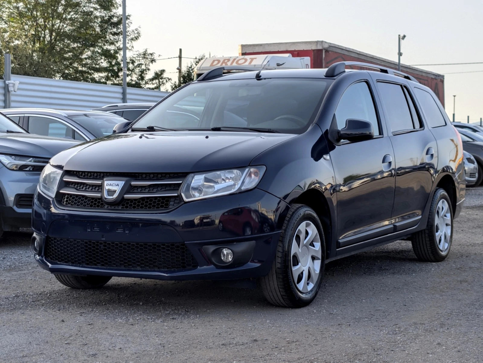 Dacia Logan 1.2i 75кс. Газ Клима  БОНБОН - изображение 8