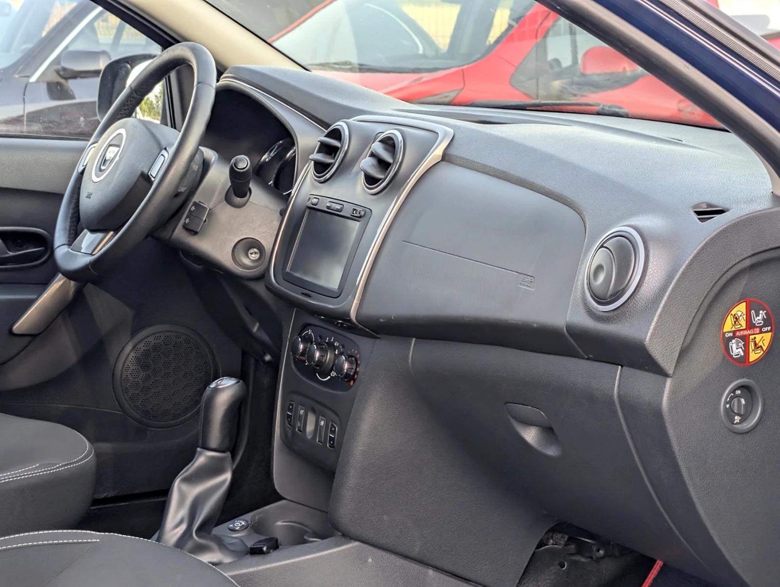 Dacia Logan 1.2i 75кс. Газ Клима  БОНБОН - изображение 10