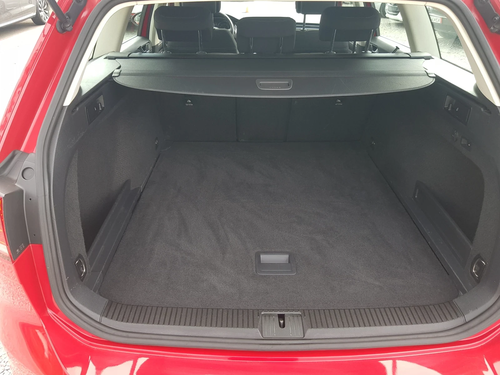 VW Passat 1.6ТДИ | Mobile.bg — изображение 12