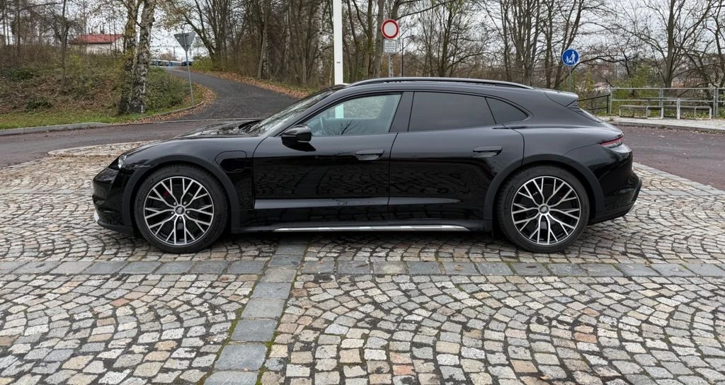 Porsche Taycan 4S Cross Turismo - изображение 2