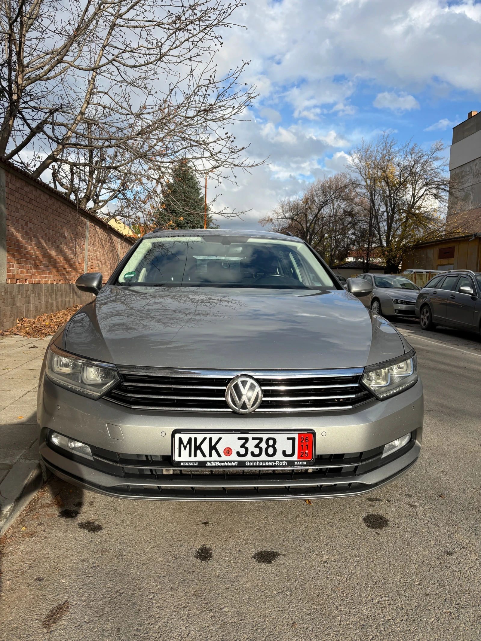 VW Passat 2.0 TDI Distronic/Park Assist/Massage - изображение 8