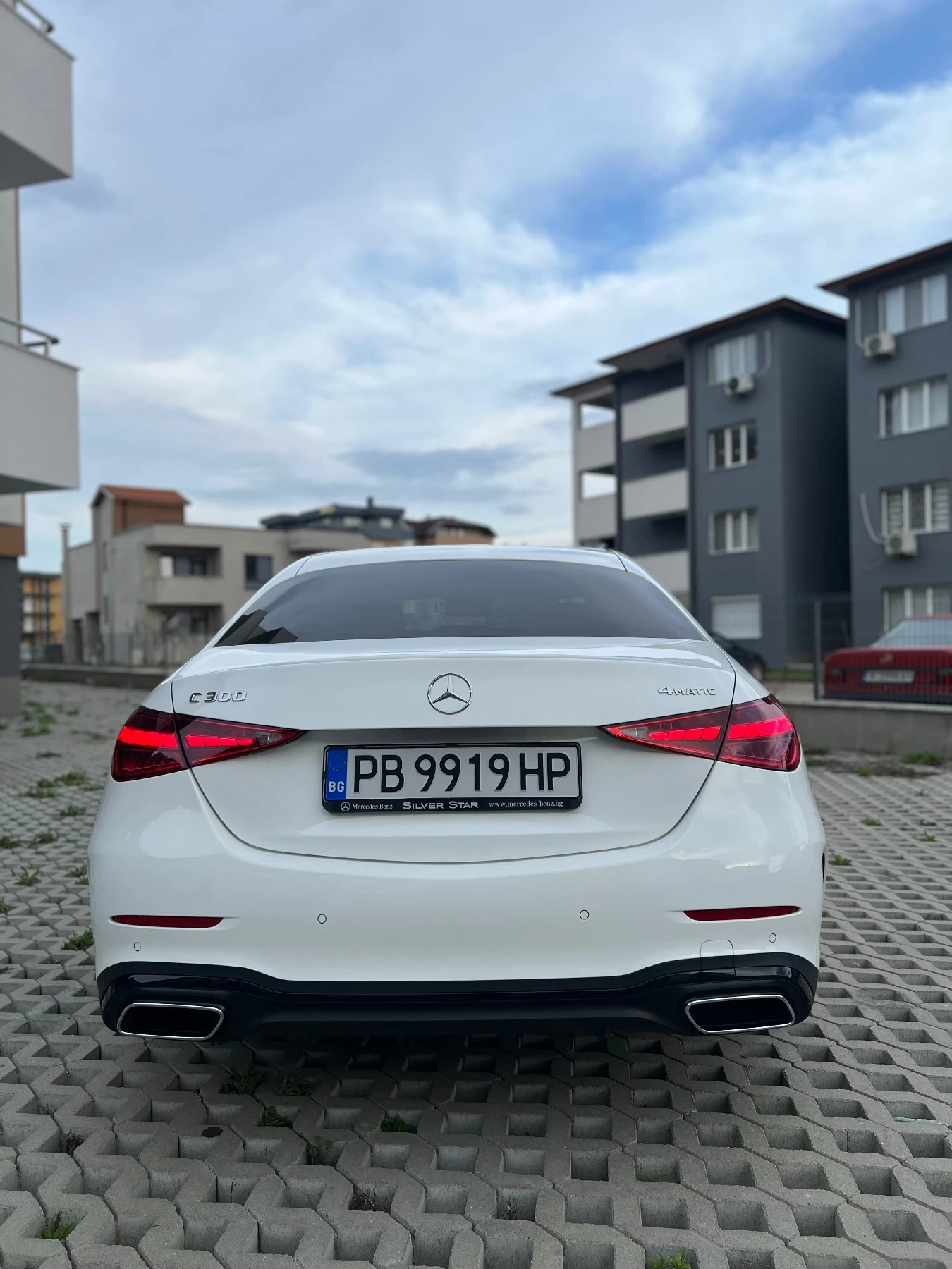 Mercedes-Benz C 300 4MATIC, снимка 12 - Автомобили и джипове - 52583313
