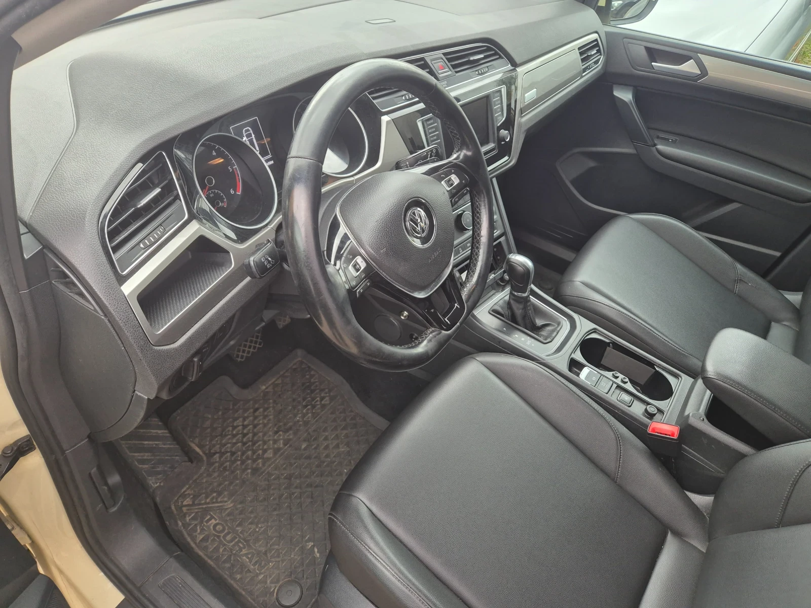 VW Touran 2.0 - изображение 5
