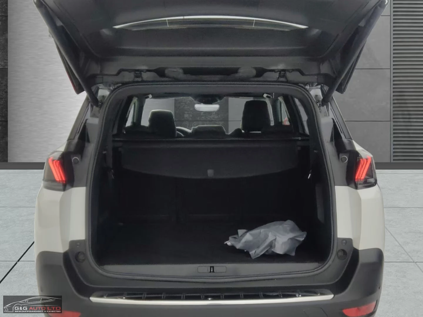 Peugeot 5008 GT/131HP/360/PANO/DIGITAL/LED/ACC/111z - изображение 6