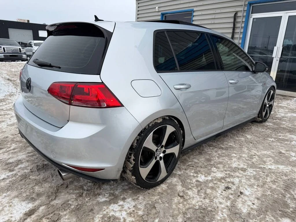 VW Golf GTI 2.0T* Autobahn* FWD* АвтоКредит* (ЦЕНА ДО БГ), снимка 5 - Автомобили и джипове - 54155270