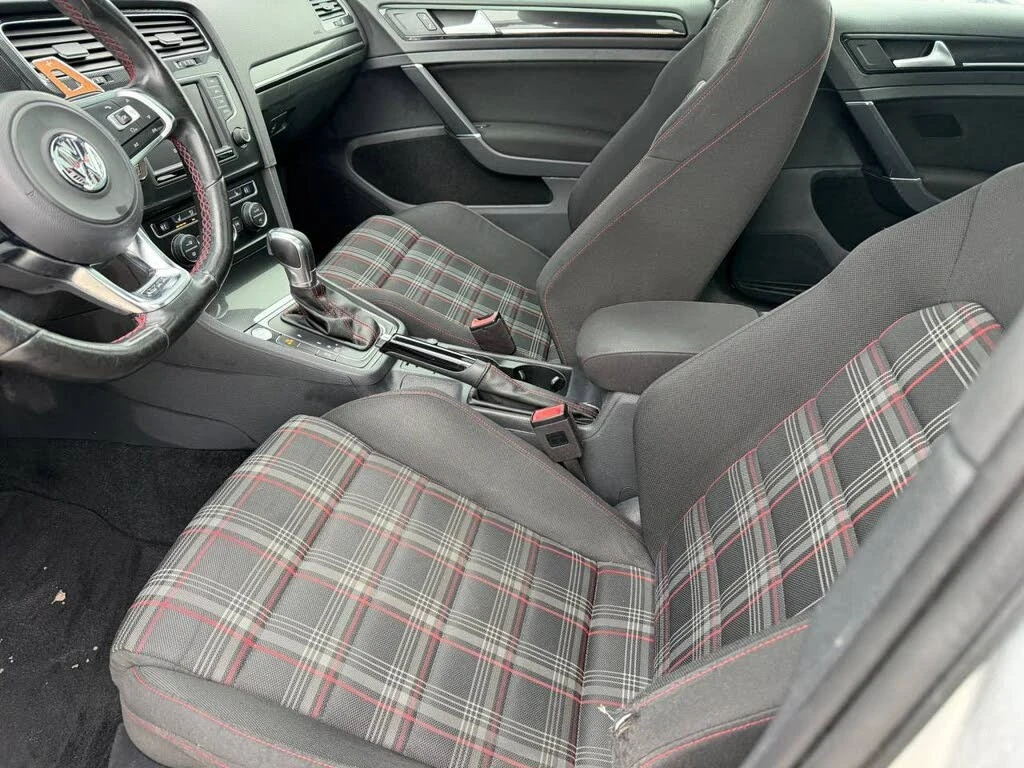 VW Golf GTI 2.0T* Autobahn* FWD* АвтоКредит* (ЦЕНА ДО БГ), снимка 14 - Автомобили и джипове - 54155270