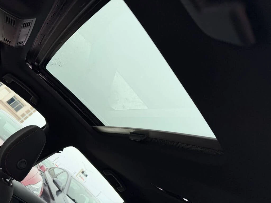 VW Golf GTI 2.0T* Autobahn* FWD* АвтоКредит* (ЦЕНА ДО БГ), снимка 13 - Автомобили и джипове - 54155270