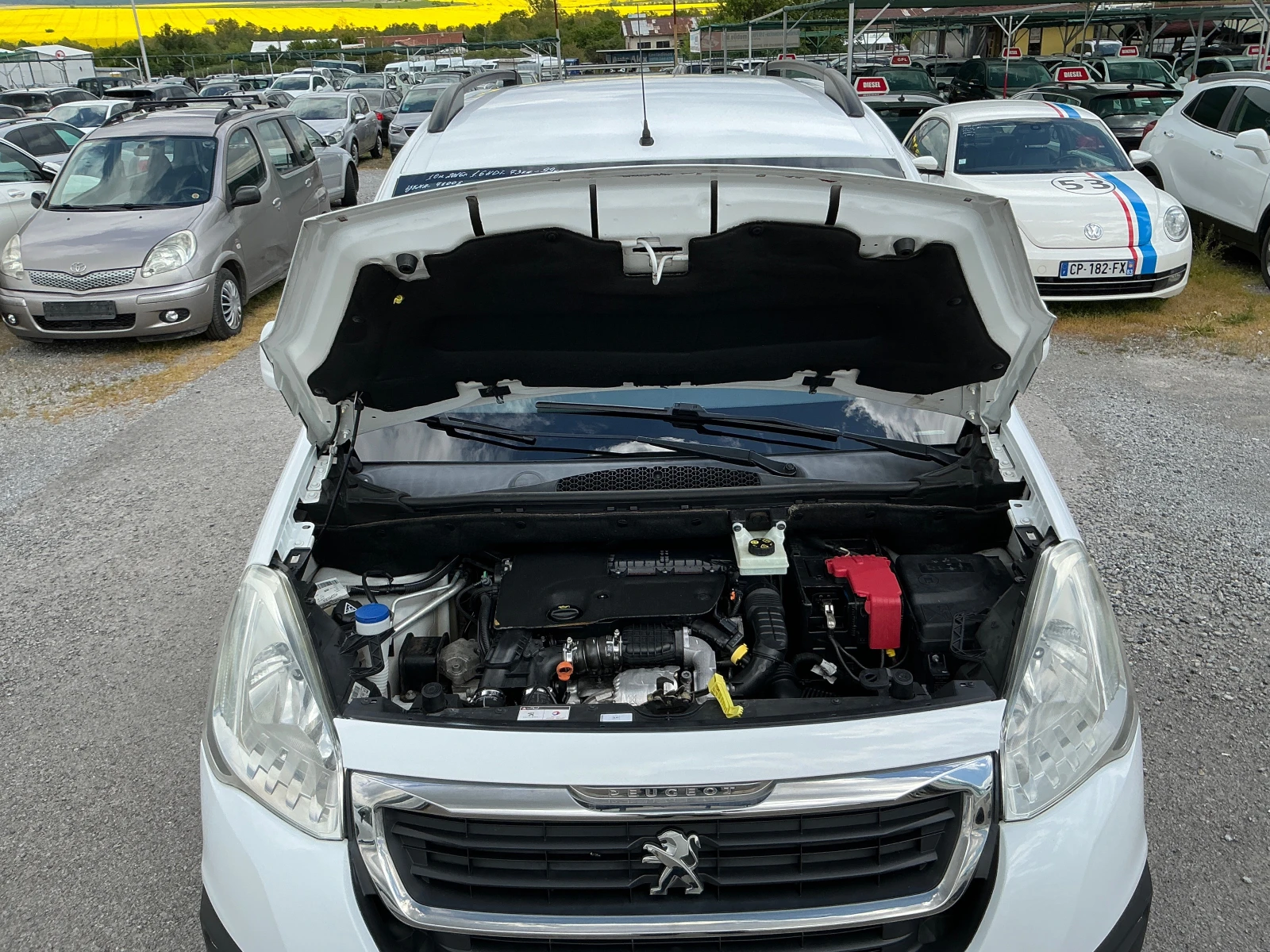 Peugeot Partner 1.6 hdi, снимка 9 - Автомобили и джипове - 54390418