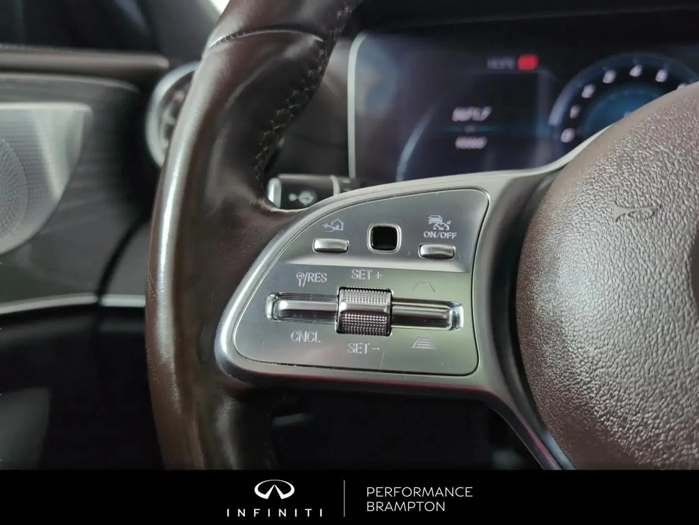 Mercedes-Benz CLS 450 4MATIC / AMG-PKG / ОБДУХ / ПОДГРЕВИ, снимка 14 - Автомобили и джипове - 54427843