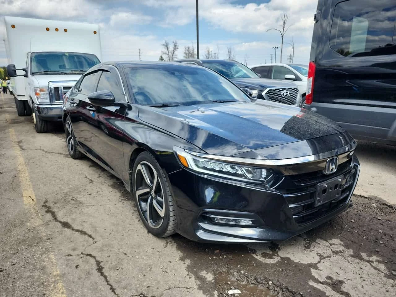 Honda Accord SPORT| ПОДГРЕВ| 2 КЛЮЧА| ШИБИДАХ| АЛКАНТАРА| CARFX, снимка 2 - Автомобили и джипове - 54497397
