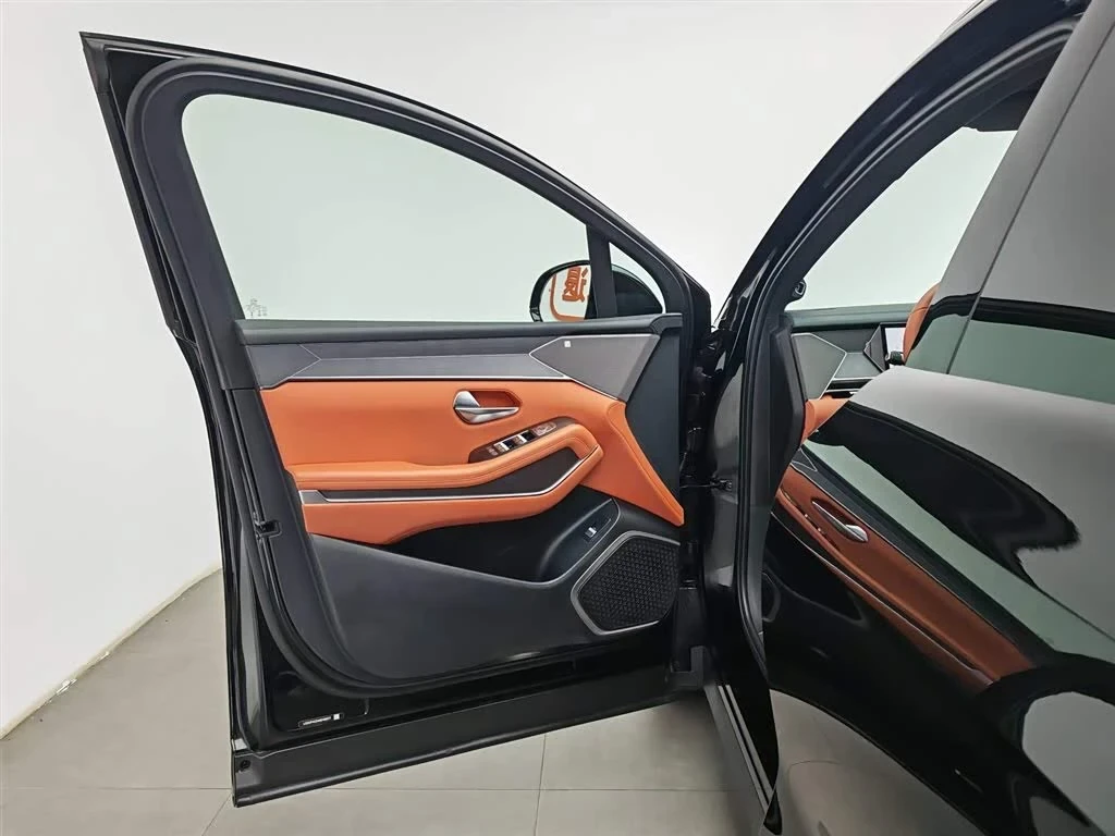 BYD Tang L AWD Flagship Model 600 km autogeorge.com, снимка 12 - Автомобили и джипове - 54554120
