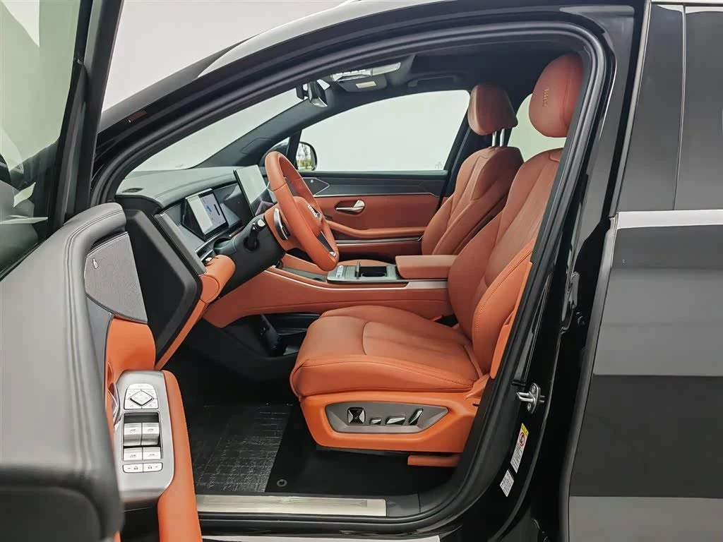 BYD Tang L AWD Flagship Model 600 km autogeorge.com, снимка 14 - Автомобили и джипове - 54554120