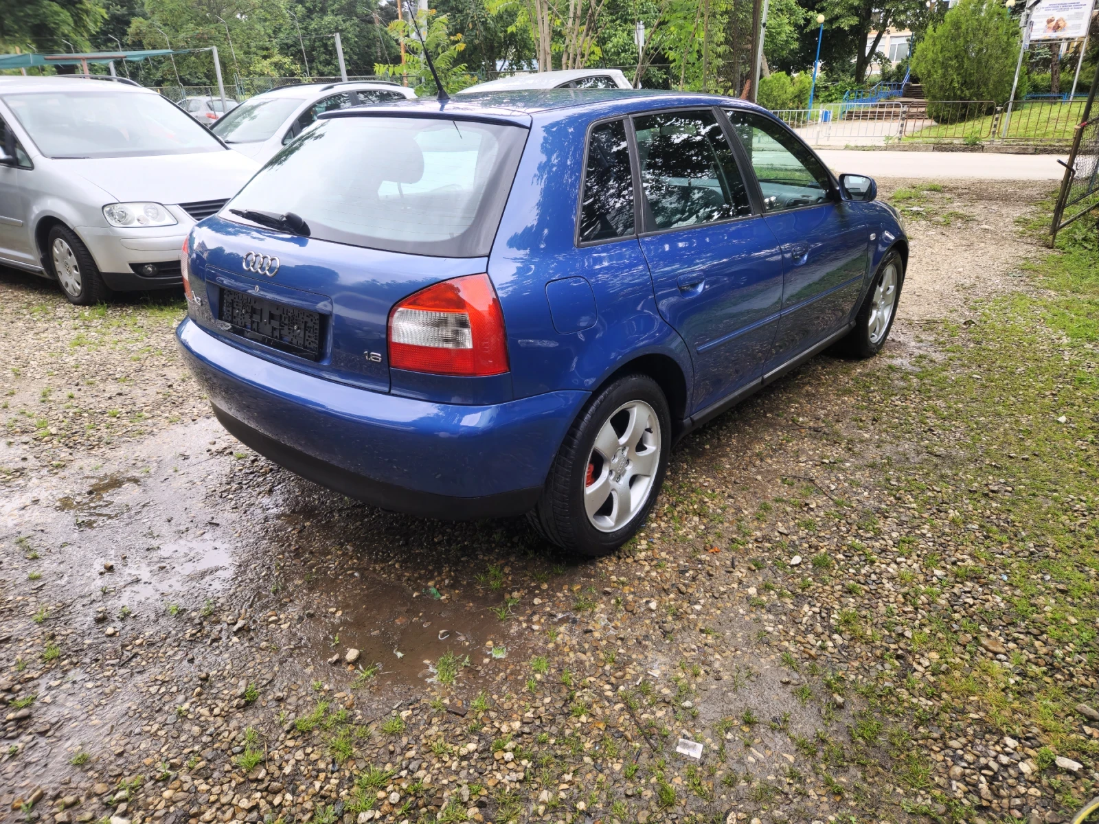 Audi A3 1.6 Безин, снимка 3 - Автомобили и джипове - 54651095