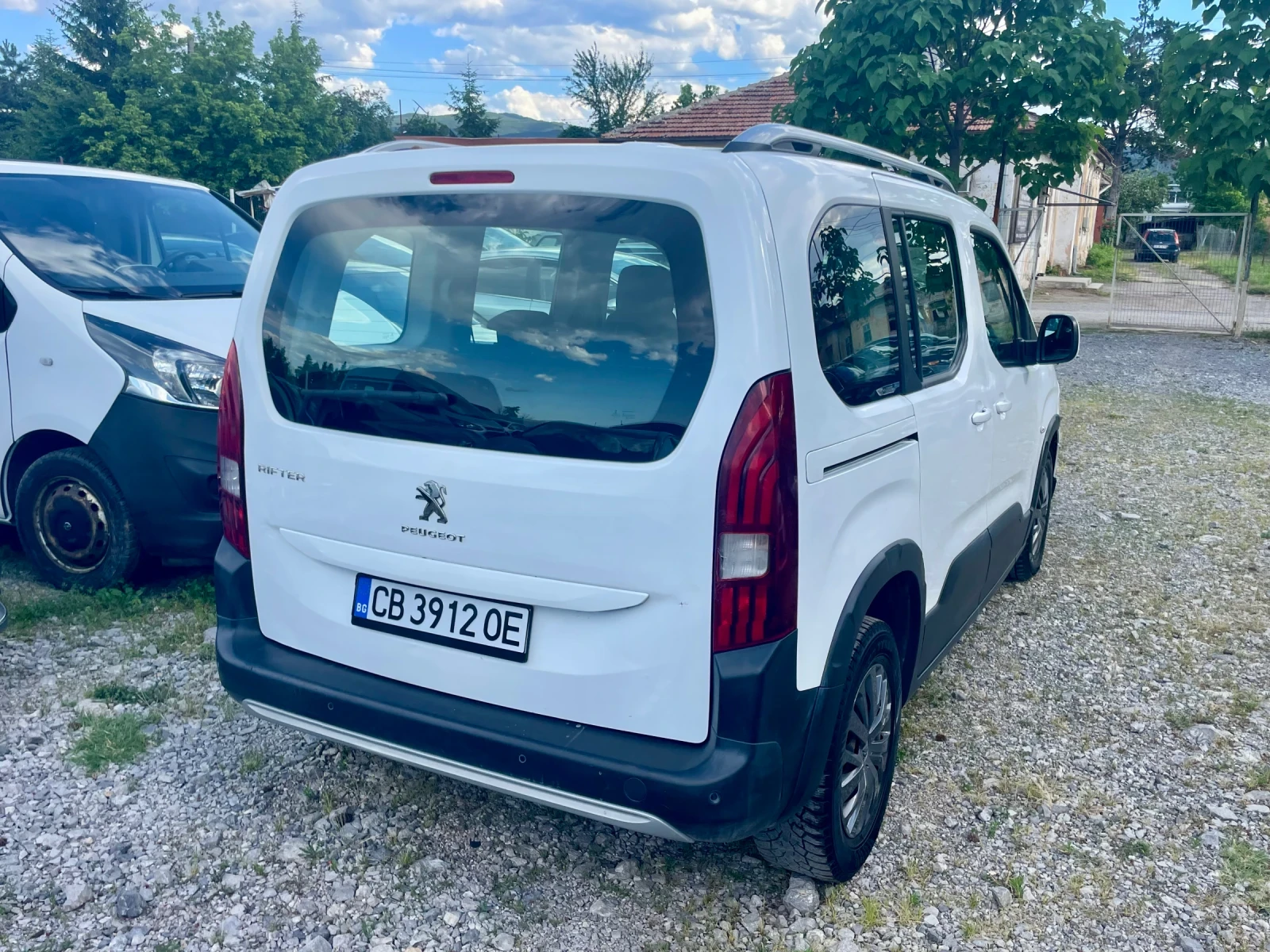 Peugeot Rifter, снимка 3 - Автомобили и джипове - 54928465