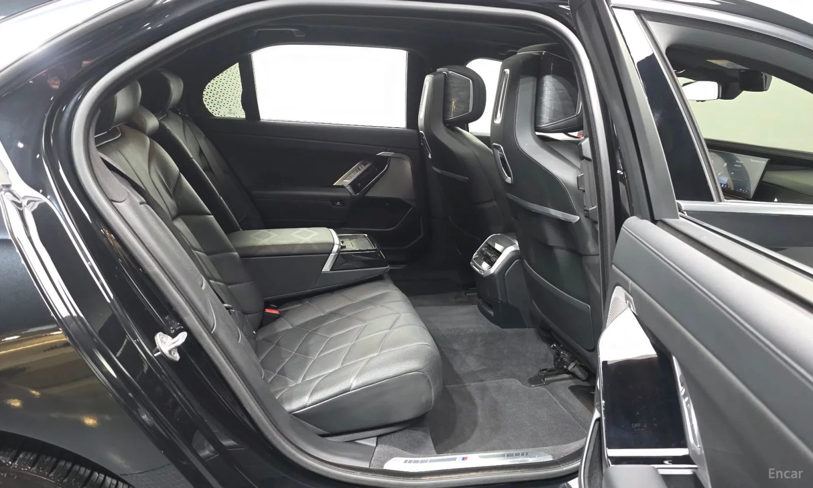BMW 740 * * xDrive * * M-sport* * , снимка 13 - Автомобили и джипове - 55056420