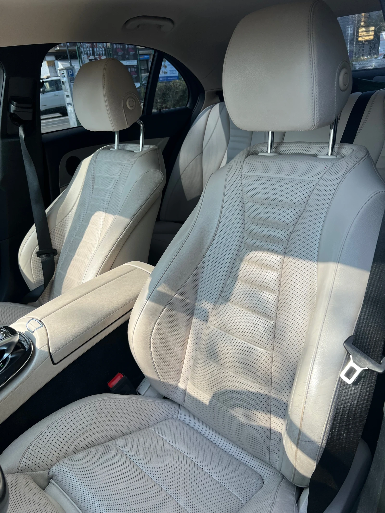 Mercedes-Benz E 220, снимка 12 - Автомобили и джипове - 55386319