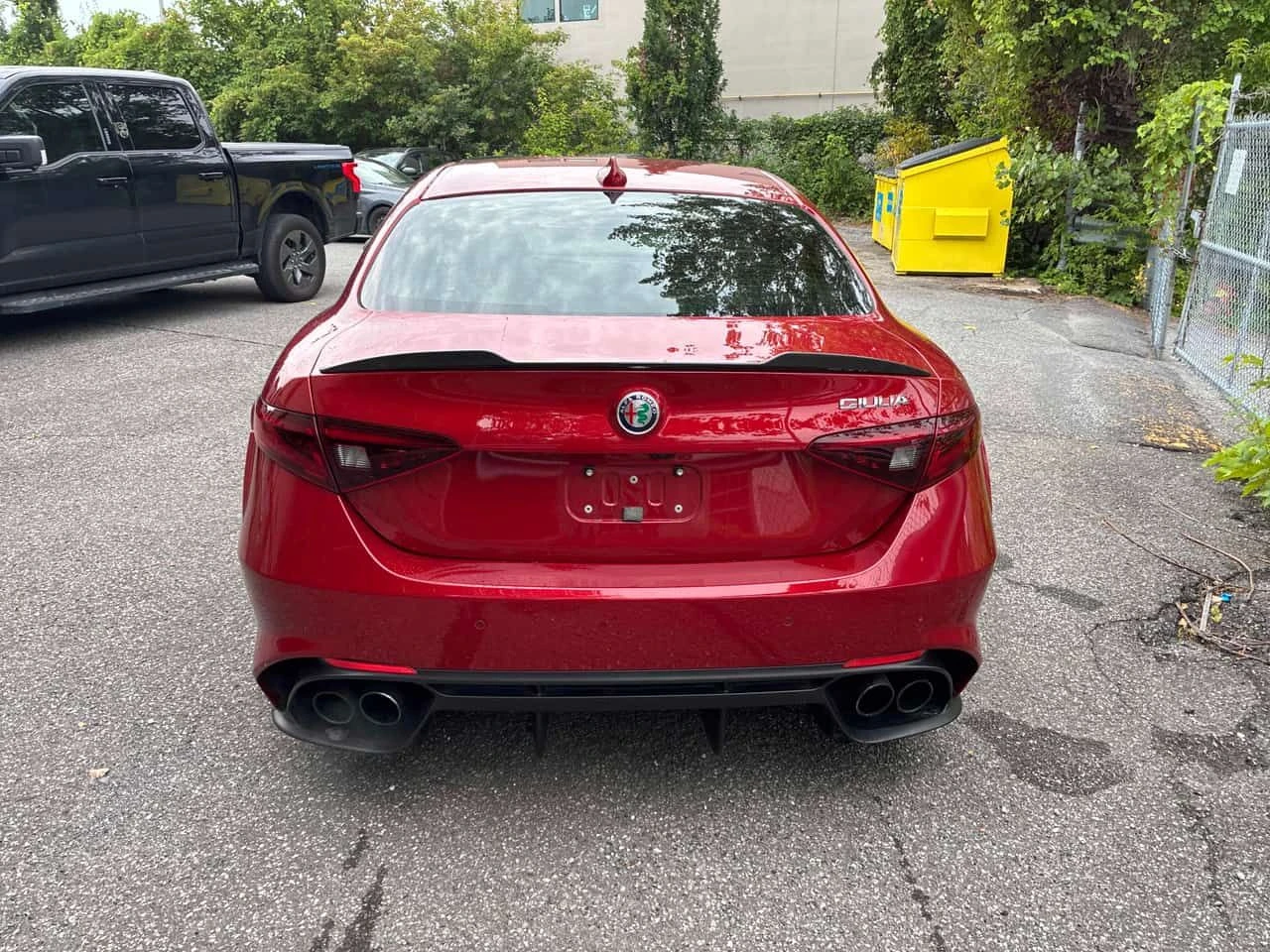 Alfa Romeo Giulia * Quadrifoglio* АВТОКРЕДИТ БЕЗ ПЪРВОНАЧАЛНА ВНОСКА, снимка 4 - Автомобили и джипове - 55473207