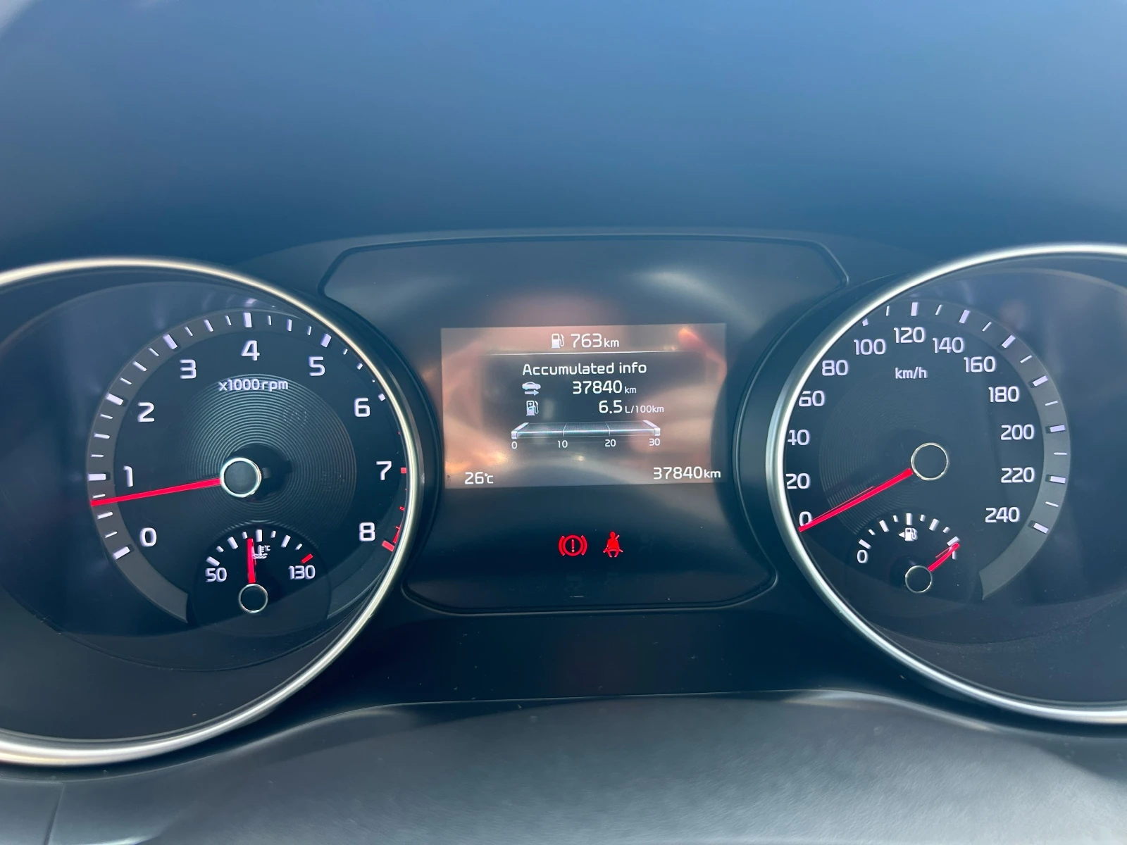 Kia Ceed SW 1.5 T-GDI Comfort, снимка 12 - Автомобили и джипове - 55897668
