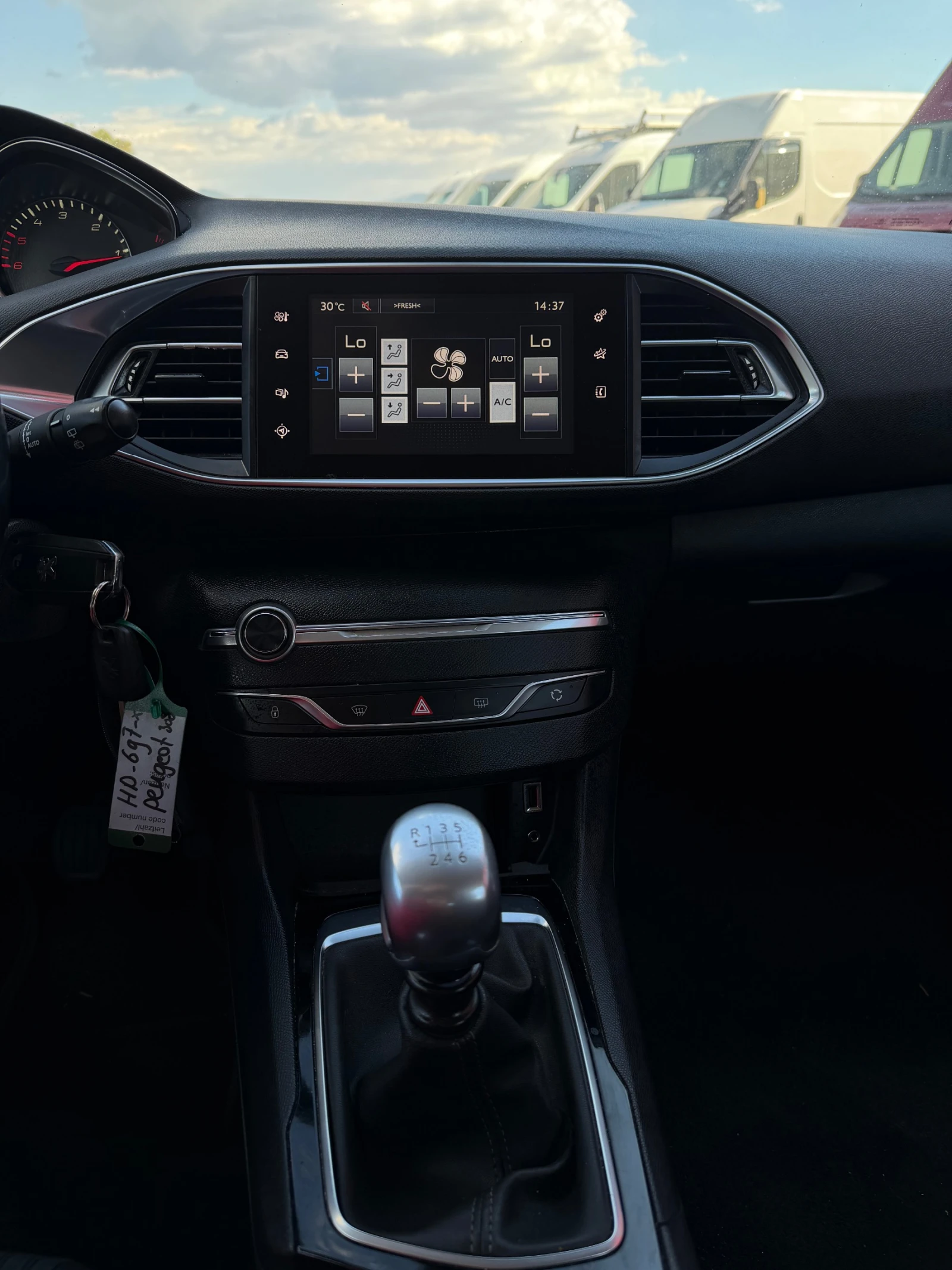 Peugeot 308 НАВИ УНИКАТ, снимка 9 - Автомобили и джипове - 55953485