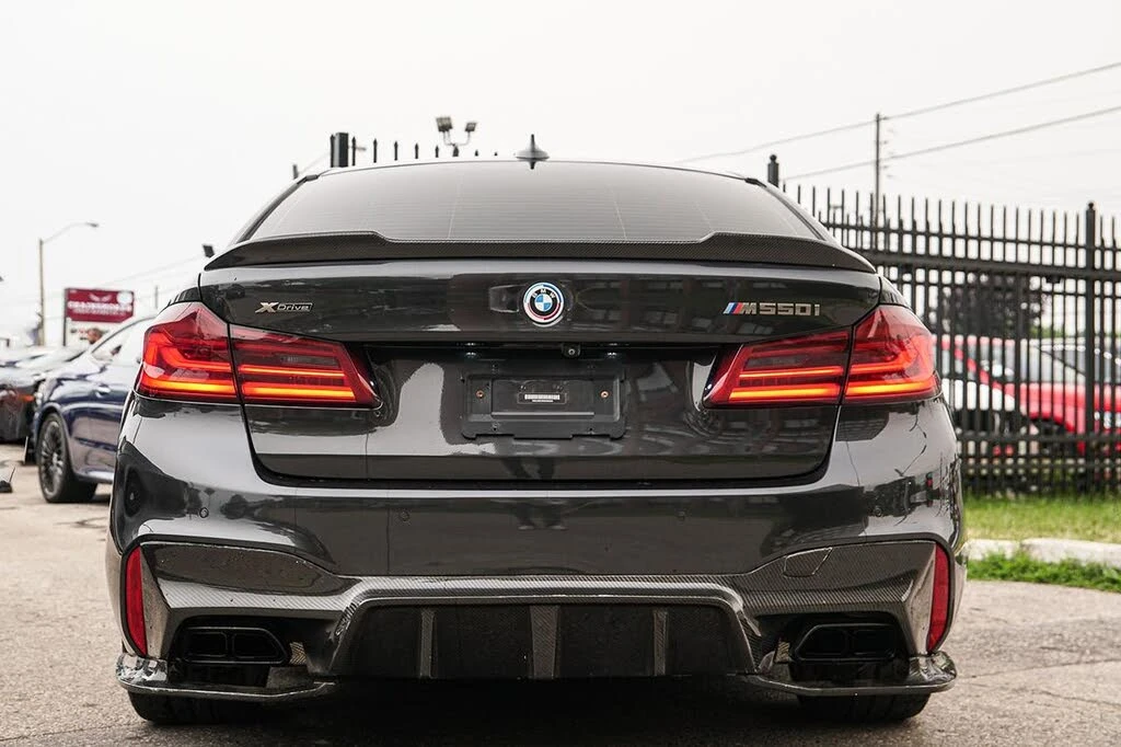 BMW 550 M* HUD* DIS* 360* B&W* ЩОРИ* КРАЙНА ЦЕНА, снимка 4 - Автомобили и джипове - 56046798