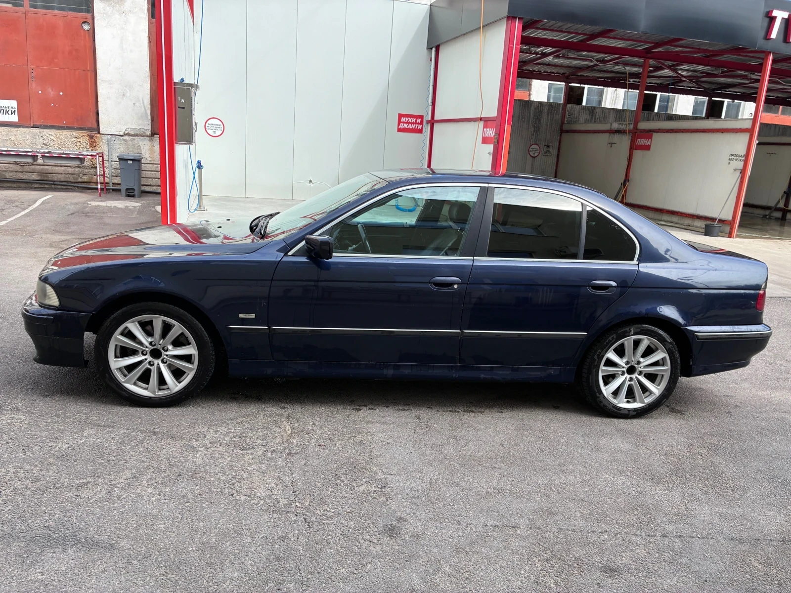 BMW 530, снимка 3 - Автомобили и джипове - 56084194